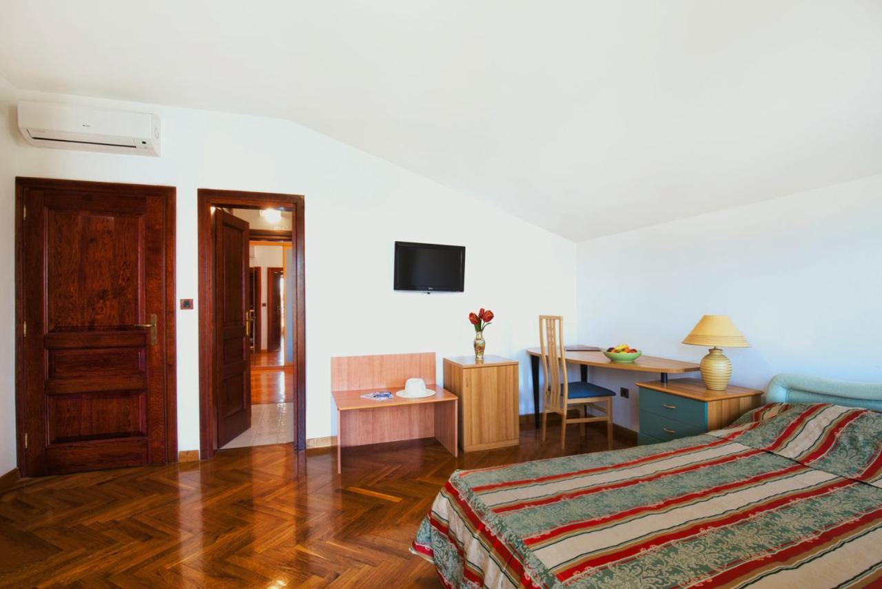 Villa Sveta Eufemija Bed End Breakfast I Ровин Екстериор снимка