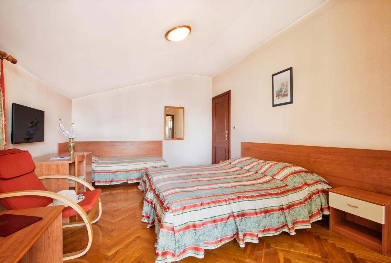 Villa Sveta Eufemija Bed End Breakfast I Ровин Екстериор снимка